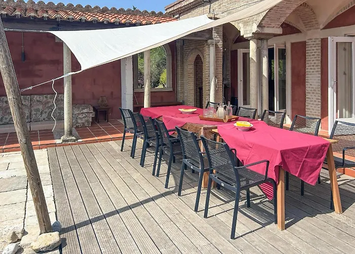 Amazing In Cazelles, Vakantiehuis
